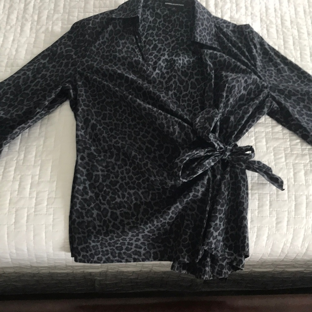 Express wrap around blouse